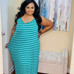 PASH BOUTIQUE KellyGreen/Ivory Plus Maxi Dress New Arrivals