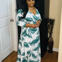 PASH BOUTIQUE New Arrivals Ivory/Green Maxi Dress