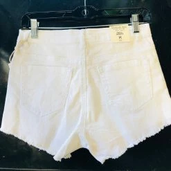 PASH BOUTIQUE White Fringe Denim Shorts