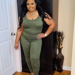 PASH BOUTIQUE Olive Scrunch Set Clearance