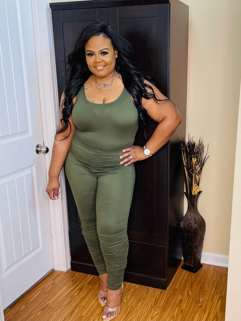 PASH BOUTIQUE Olive Scrunch Set Clearance